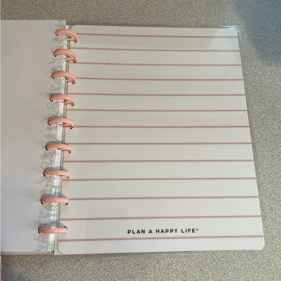 Happy Planner Wedding Notebook - brand new - Picture 7 of 7